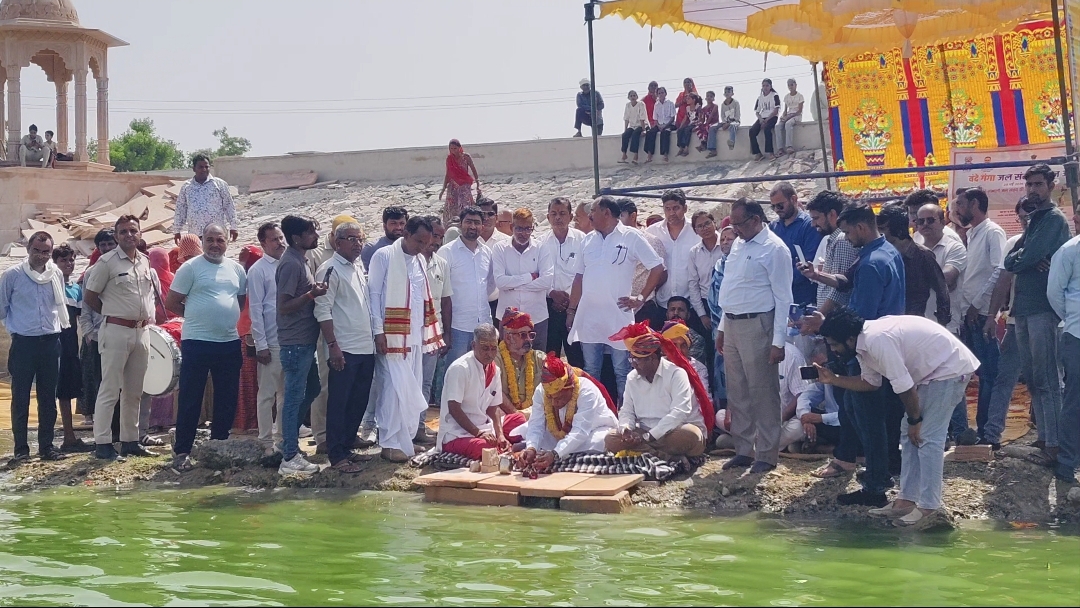 तखतगढ-वंदे गंगा जल संरक्षण अभियान कैबिनेट मंत्री कुमावत ने जल संरक्षण और पर्यावरण बचाने का दिया संदेश
