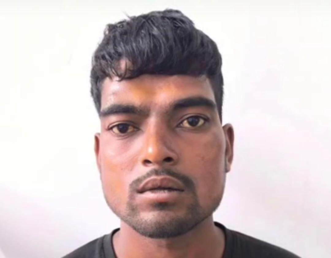 चोरी के बाद जंगल में छिपा आरोपी गिरफ्तारः दो साथी पहले पकड़े गए; वारदात के बाद सोना-चांदी और रुपए आपस में बांटे थे