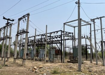 तखतगढ-चकी गली में वोल्टेज की भारी कमी का निकला हल,जनप्रतिनिधियों द्वारा कैबिनेट मंत्री की शिकायत के बाद प्रयास लाए रंग