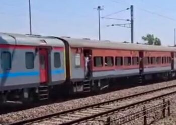 जैसलमेर-साबरमती एक्सप्रेस समेत कई ट्रेनों के रूट में बदलाव: 14 से 21 जून तक जालोर में नहीं होगा ठहराव, कई ट्रेनें रद्द