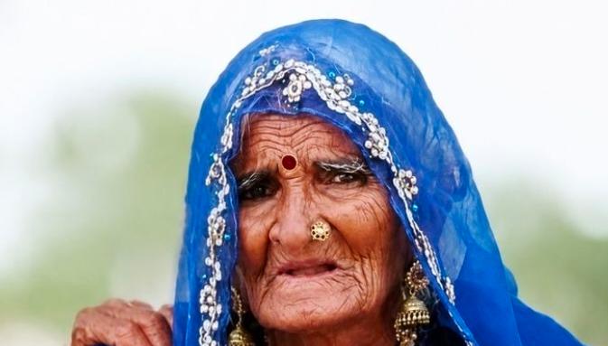 98 वर्ष की उम्र में मांड गायिका गवरी देवी का निधन: बहू-पोतियों को सौंप गईं गायन विरासत