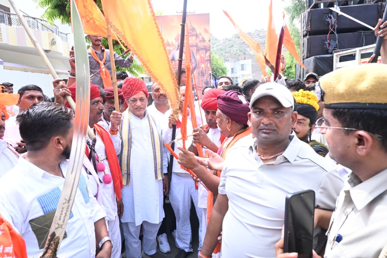 वीर शिरोमणि महाराणा प्रताप की जयंती पर सुमेरपुर में भव्य जुलूस,कैबिनेट मंत्री जोराराम कुमावत ने किया माल्यार्पण तखतगढ मे पालिका कर्मचारियों ने किया माल्यार्पण