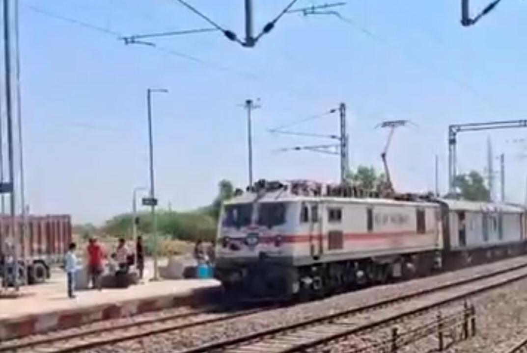 जालोर को मिली बीकानेर के लिए पहली रेगुलर ट्रेनः लालगढ़-साबरमती एक्सप्रेस को 21 जून को रेल मंत्री दिखाएंगे हरी झंडी