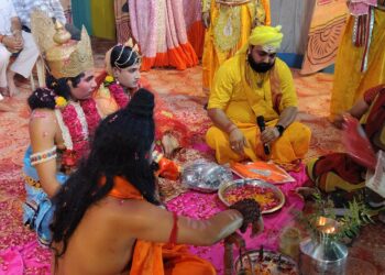 तखतगढ-नगर में भव्य बिंदोली शोभायात्रा एवं श्री राम सीता विवाह का वैदिक मंत्रोच्चार के साथ किया गया मंचन