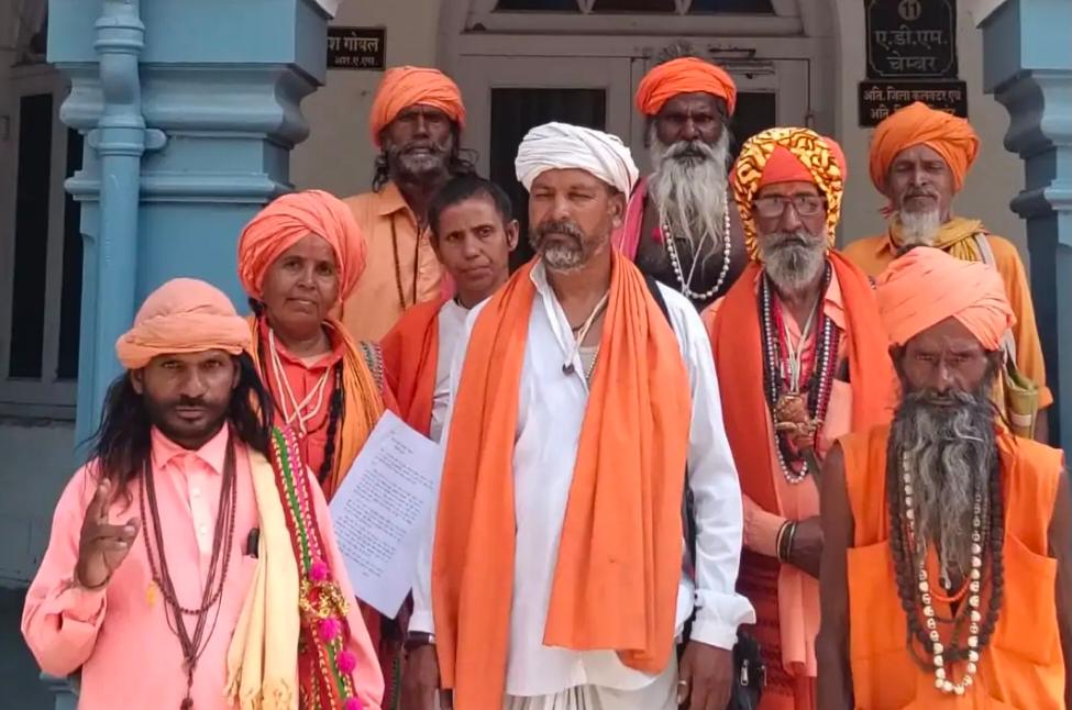 संत समाज ने आरासना में दत्त भगवान मंदिर और देवपुरी आश्रम में हुई आगजनी की घटना की निष्पक्ष जांच की माग उठाई
