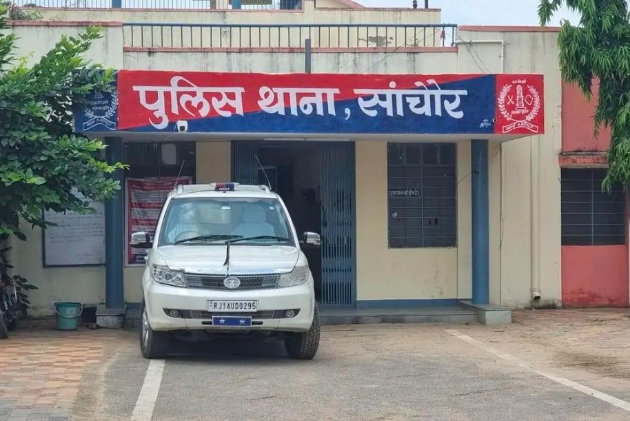 तीन साल से फरार 25 हजार का इनामी गिरफ्तारः अवैध शराब तस्करी में इस्तेमाल ट्रक का मालिक हिसार से पकड़ा
