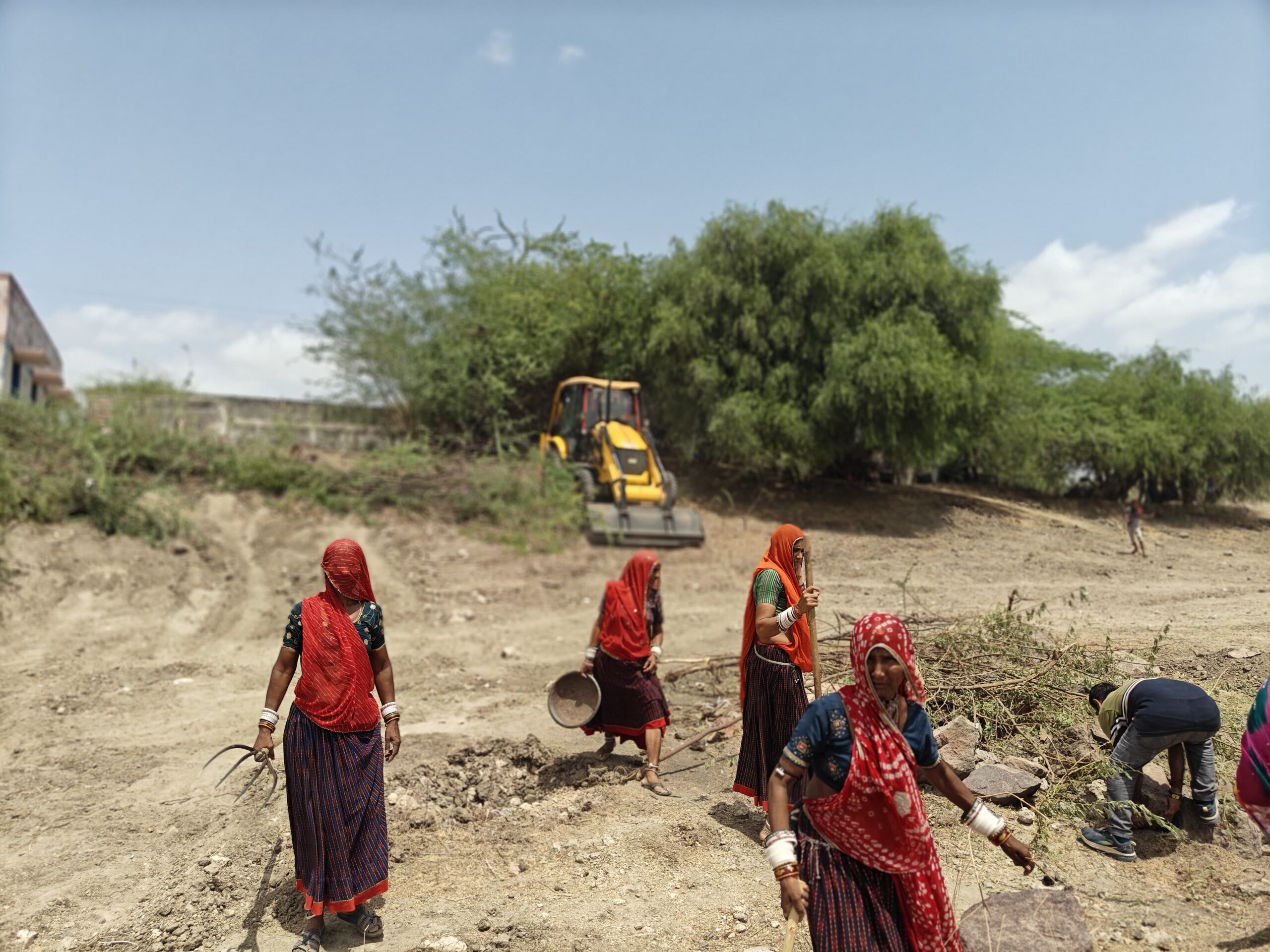 भोरड़ा में महिलाओं ने जगाई जल संरक्षण की अलख,सरोवर स्वच्छता अभियान बना जनआंदोलन