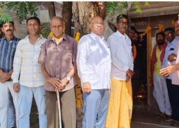 रानी के पिपलेश्वर महादेव मंदिर में विशेष पूजा-अर्चना, शिवलिंग पर किया अभिषेक