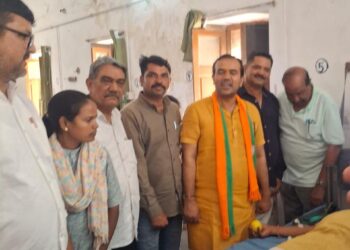 नाना भाजपा मंडल के सदस्यों ने प्रदेश अध्यक्ष मदन राठौड़ के जन्मदिन पर किया रक्तदान
