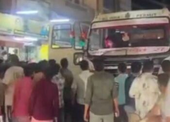 जालोर में ट्रक ने बाइक को कुचलाः दो युवक गंभीर घायल, एक गुजरात रेफर, ट्रक ड्राइवर गिरफ्तार