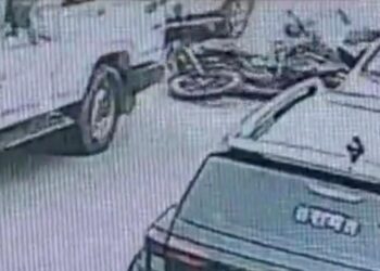 आबूरोड में कार ने बाइक को मारी टक्कर, बाइक सवार घायल,मानपुर रास्ते पर हुआ हादसा