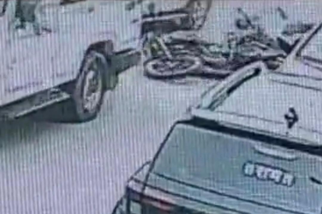 आबूरोड में कार ने बाइक को मारी टक्कर, बाइक सवार घायल,मानपुर रास्ते पर हुआ हादसा