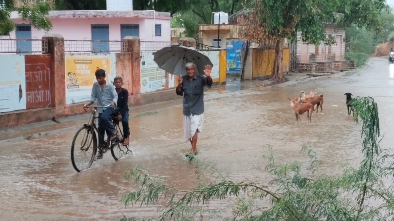 सांडेराव सहित सिंदरू, दुजाना, खांगड़ी, बांगड़ी और बिरामी में दोपहर को झमाझम बारिश, गर्मी और उमस से मिली बड़ी राहत, खेतों में लौटी रौनक