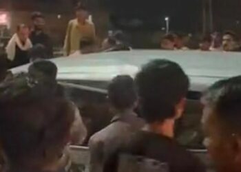 पाली-तेज रफ्तार कार डिवाइडर से टकराई, पांच घायलः सांवरिया सेठ दर्शन करने जा रहे थे