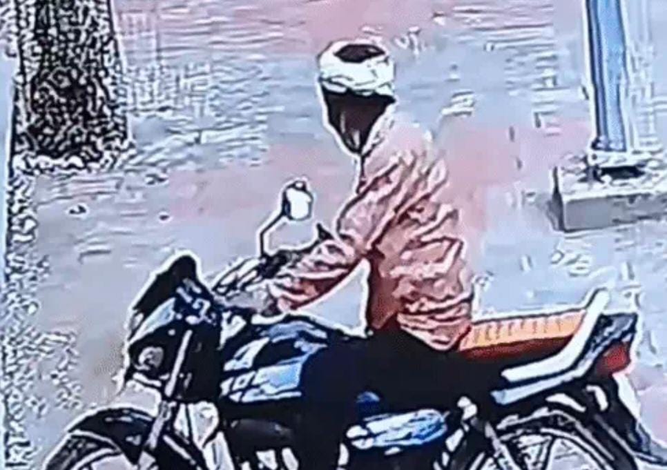 आबुरोड-चंद मिनटों में बाइक चोरी, हैंडल लॉक तोड़कर स्टार्ट की, चारों तरफ नजरें घूमाकर ले भागा चोर