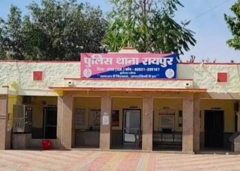 40 लाख की चोरी का खुलासा, 4 आरोपी गिरफ्तारः 5 लाख रुपए बरामद, प्रतिष्ठान में पुरानी चोरी अब भी अनसुलझी