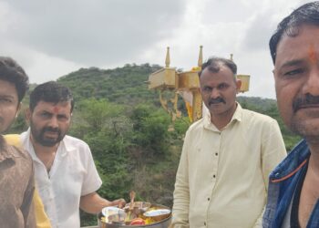 बेडा-प्राचीन ईश्लेश्वर महादेव मंदिर में&nbsp; ध्वजा महोत्सव श्रद्धा एवं भक्ति के साथ संपन्न