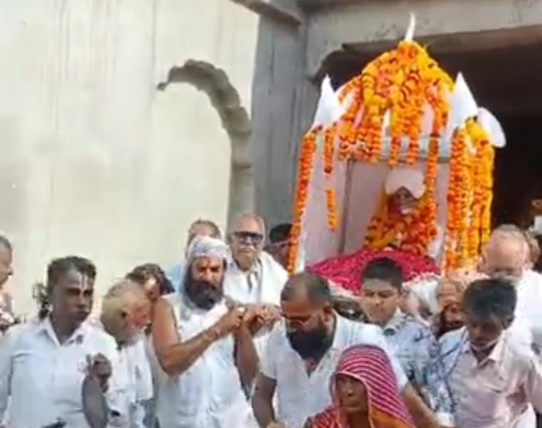 पाली-महंत नरसिंहदास महाराज का 97 वर्ष की उम्र में निधन, बैंड बाजों के साथ निकली बैकुंठी