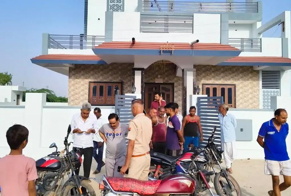 गोल गांव में सूने मकान को चोरों ने बनाया निशानाः सीसीटीवी कैमरों की डीवीआर भी ले गए, व्यापार के लिए सूरत रहता है परिवार