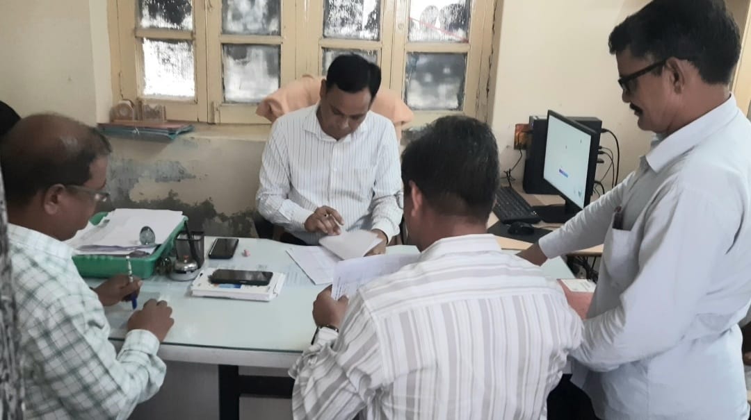 तखतगढ मे विद्युत विभाग के सहायक अभियन्ता पद पर रोत ने संभाली बागडोर तो पंवार को दी भावभीनी विदाई