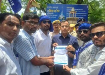 पाली में भीम आर्मी ने रैली निकाल SDM विमलेंद्र सिंह राणावतं को सौंपा ज्ञापन, पेपरलीक गिरोह पर कार्रवाई की मांग