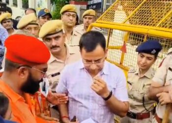 रानी-गो सम्मान आह्वान अभियान के दूसरे चरण में रानी से दो बसों में रवाना हुए गोभक्त