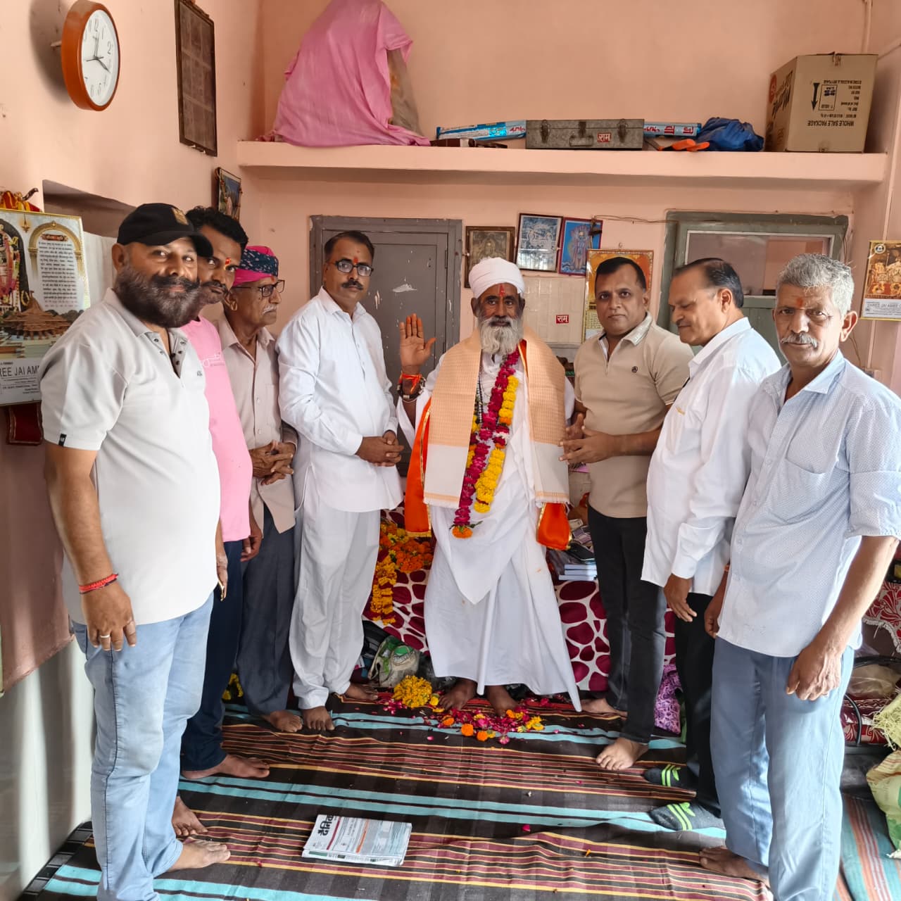 बाली-गुरु पूर्णिमा के शुभ अवसर पर परमार ने आश्रम पहुंच गुरुदेव भगवंत को वंदन कर किया सम्मान