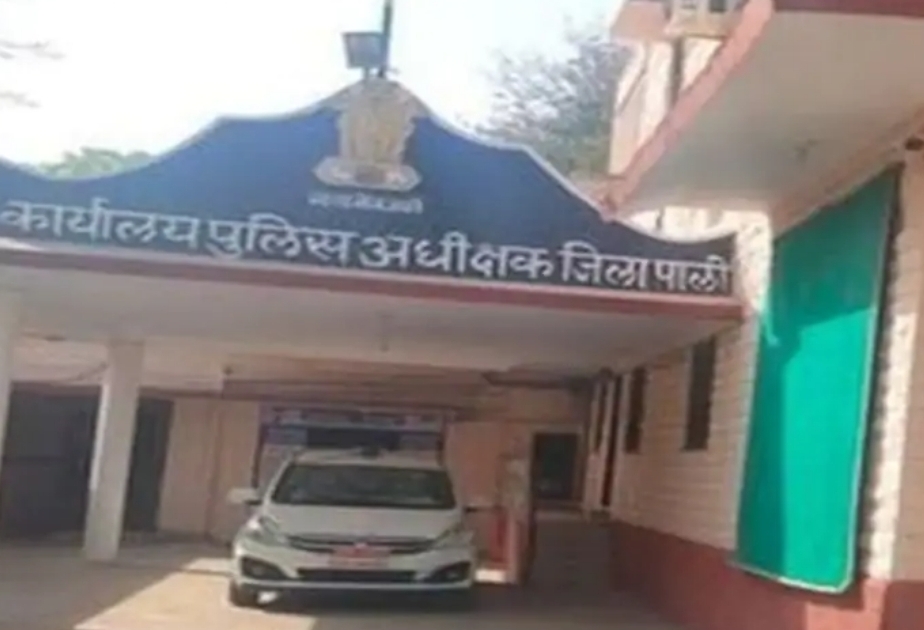 युवक बोला-मारपीट कर किया कुकर्म, हॉस्पिटल भर्तीः गुजरात से दवा लेने पाली आया था, रुपए और चेन-मोबाइल छीनने का भी आरोप