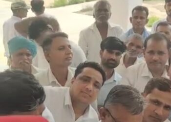कांटोल में मंदिर तोड़फोड़ में आरोपियों की गिरफ्तारी की मांगः दो मामलों में कार्रवाई न होने से समाज में रोष, ज्ञापन सौंपा