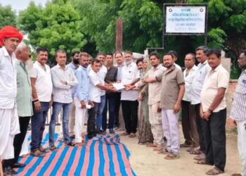 बिजली कटौती से परेशान लोगों का फूटा आक्रोशः पालड़ी एम जीएसएस पर नारेबाजी के साथ किया प्रदर्शन, आंदोलन की दी चेतावनी