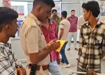पाली में युवक घर में फंदे पर लगाई फांसीः परिजन बोले- मानसिक रूप से तनाव में था, परिजनों का रो-रो कर बुरा हाल