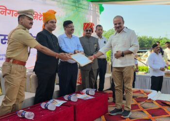बाली उपखण्ड के मूल निवासी जालोर जिले के अधीक्षण अभियता निमेन्द्र राज सिंह हुए सम्मानित