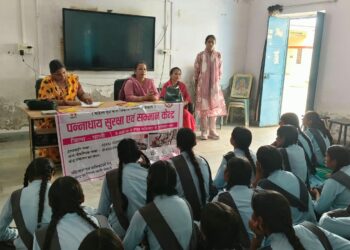 माहवारी स्वच्छता प्रबंधन को लेकर बालिकाओं को किया जागरूक