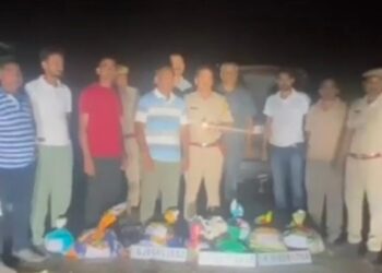 स्कॉर्पियो में मिला 4.25 करोड़ रुपए का अफीम का दूधः टायर ब्लास्ट होने के बाद भी दौड़ाई; ANTF को देख गाड़ी छोड़कर भागा ड्राइवर
