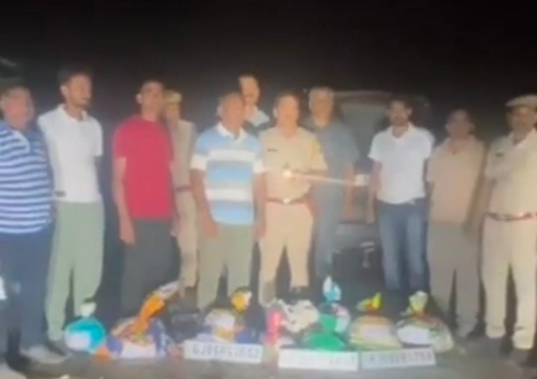 स्कॉर्पियो में मिला 4.25 करोड़ रुपए का अफीम का दूधः टायर ब्लास्ट होने के बाद भी दौड़ाई; ANTF को देख गाड़ी छोड़कर भागा ड्राइवर