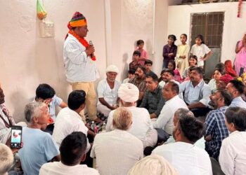 बाली विधायक पुष्पेंद्र सिंह राणावतं ने जूना गांव में बाबा रामदेव जी के श्रीचरणों में धोक लगाई