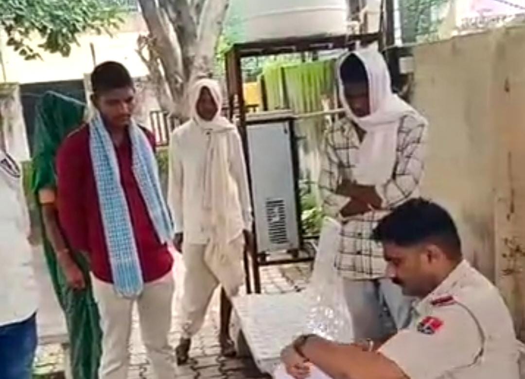 महिला को जहरीले जीव ने काटाः सामान ढूंढते वक्त डसा, अस्पताल में हुई मौत
