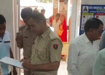 अमरापुरा में जमीन विवाद को लेकर दो गुट भिड़ेः लाठी-डंडों से मारपीट में 9 लोग घायल, 7 गंभीर गुजरात रेफर; पुलिस मामले की जांच में जुटी