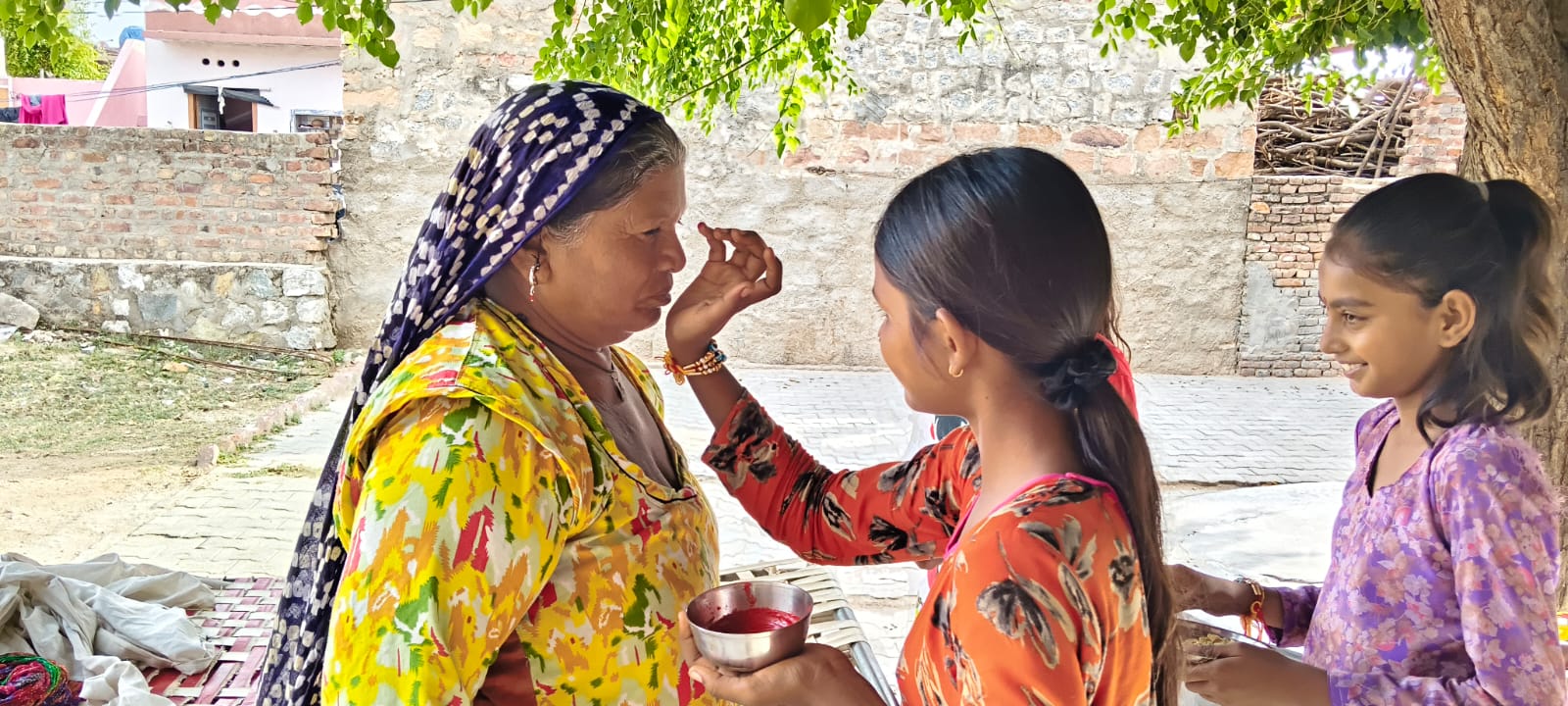 तखतगढ-जीवन में रक्षा सूत्र से प्रेरणा का संदेश दिया