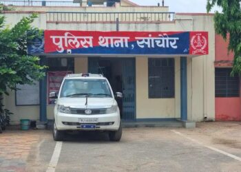 सांचौर में घर के बाहर खड़ी स्कॉर्पियो चोरीः अज्ञात चोरों के खिलाफ दर्ज कराया मामला, जांच में जुटी पुलिस