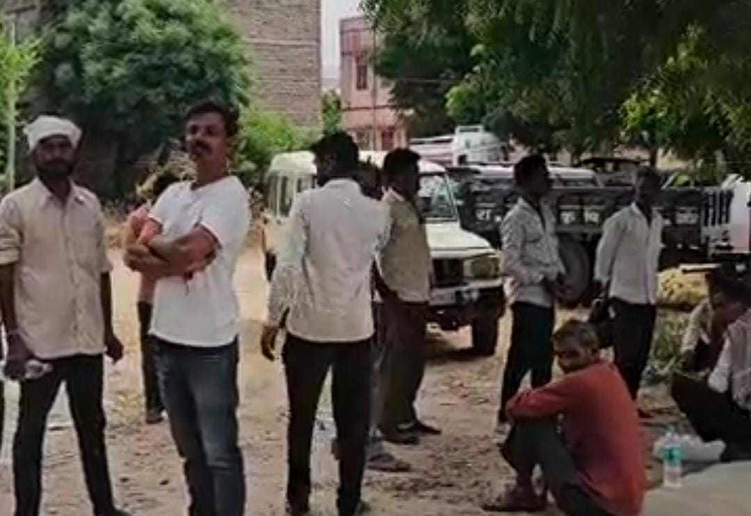 आहोर-टवेरा की टक्कर से व्यापारी की मौत, पोस्टमार्टम करवाकर शव परिजनों का सौंपा