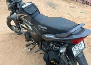 धानसा से चोरी हुई बाइक 24 घंटे में बरामदःपुलिस की दबिश से चोर सड़क किनारे छोड़कर भागे