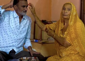 बहने पढे?किस मुहूर्त में भाई को बांधे राखी