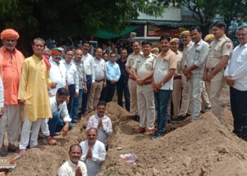 मुंडारा में आओ गावं चले अभियान, पुलिस चौकी भवन निर्माण कार्य का हुआ भूमि पूजन