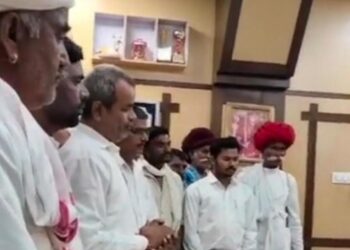 आहोर-34 खनन पट्टों का विरोधः ग्रामीण कलेक्ट्रेट पहुंचे, बोले- ब्लास्टिंग से कृषि भूमि और जलस्रोतों को खतरा