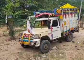पाली- पिकअप पलटी, 15 घायल 9 को किया जोधपुर रेफर,रामदेवरा दर्शन को जा रहे थे,एक्सेल टूटने से हुआ हादसा