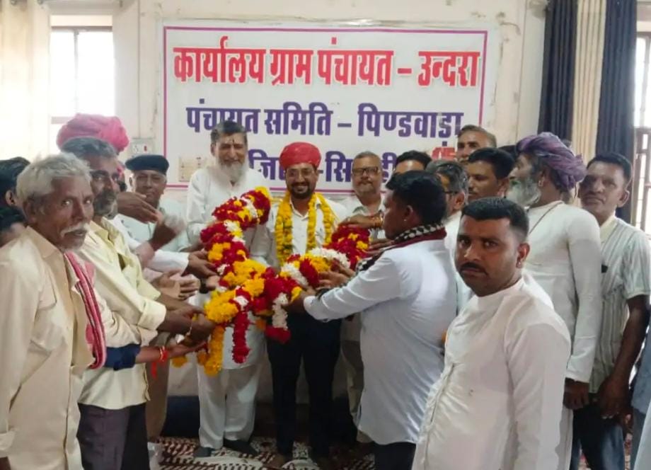 हाईकोर्ट से राहत के बाद प्रशासक ने संभाला पदः उन्दरा पंचायत में समर्थकों ने स्वागत किया; विकास कार्यों में तेजी उम्मीद जताई