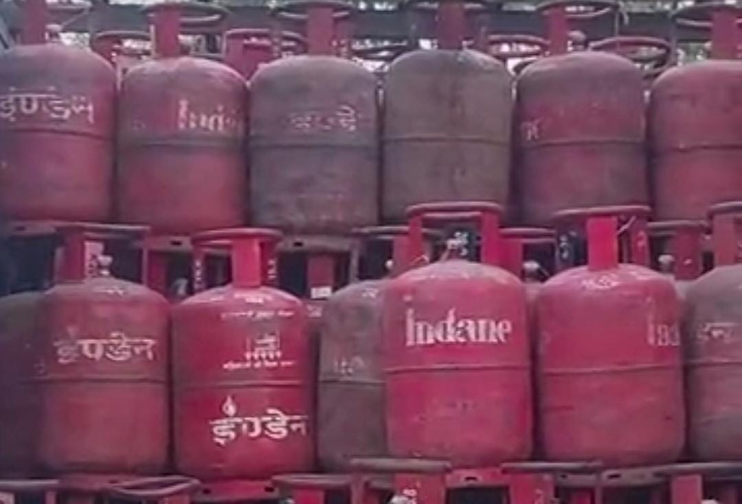 LPG सिलेंडर की बुकिंग अब 25 दिन में होगी: गांवों में 45 दिन का नियम खत्म; युद्ध से गैस किल्लत के बाद बढ़ाई थी समय सीमा