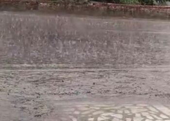 माउंट आबू में एक घंटे तक तेज बारिशः सड़कों पर पानी बहने से लोग परेशान, लोअर कोदरा डैम में आया पानी