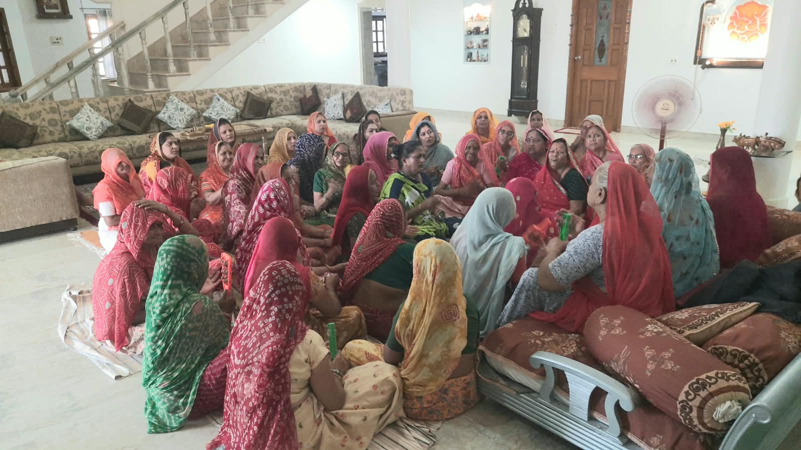 तखतगढ-पोते के जन्म दिन पर महिला मंडल ने भजन कीर्तन की बहाई सरिता